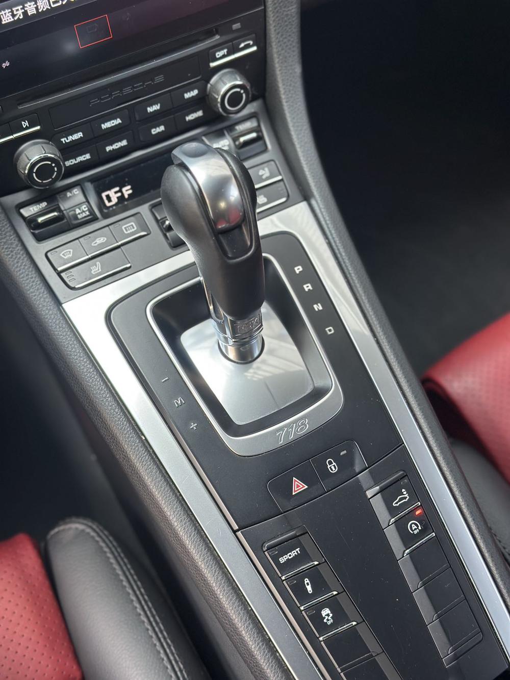 Porsche Porsche 718