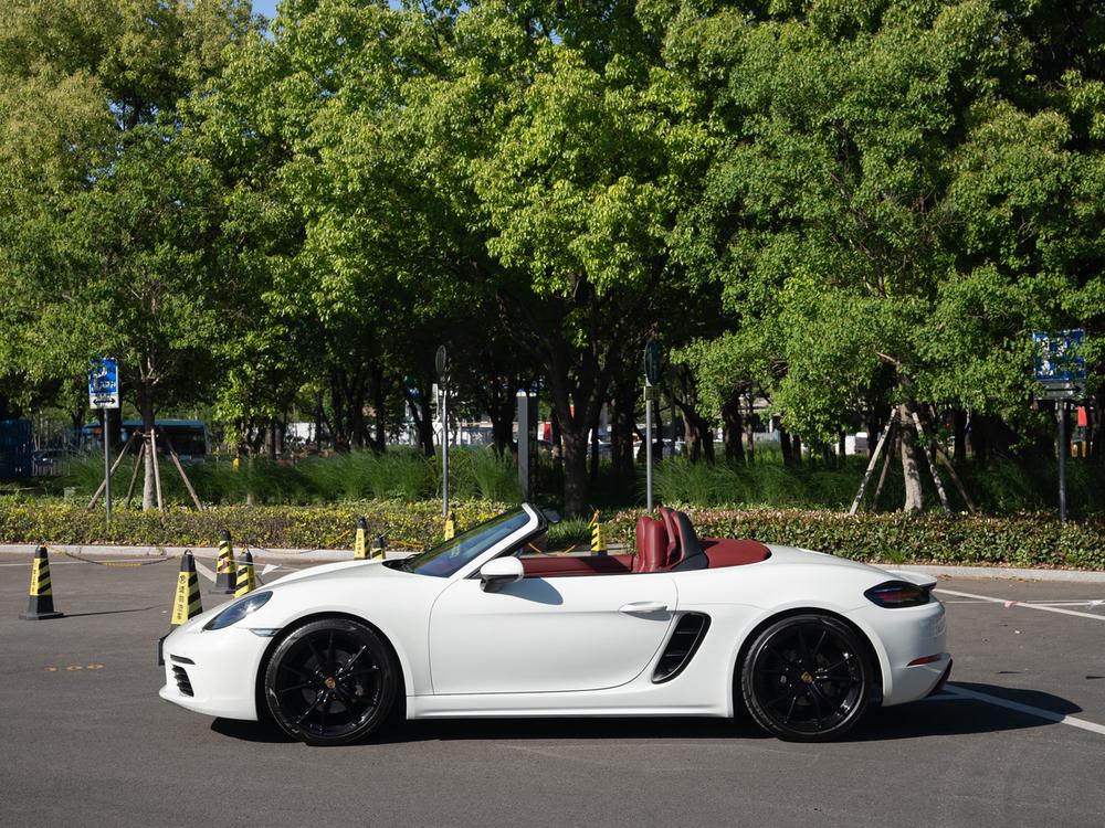 Porsche Porsche 718