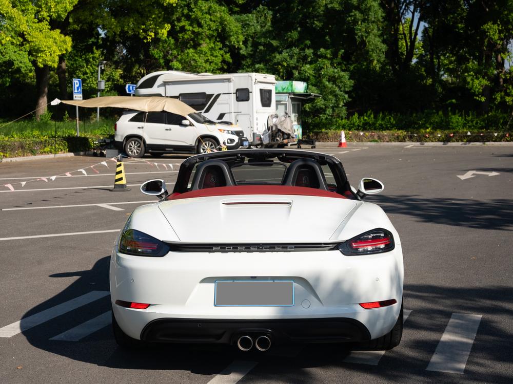 Porsche Porsche 718