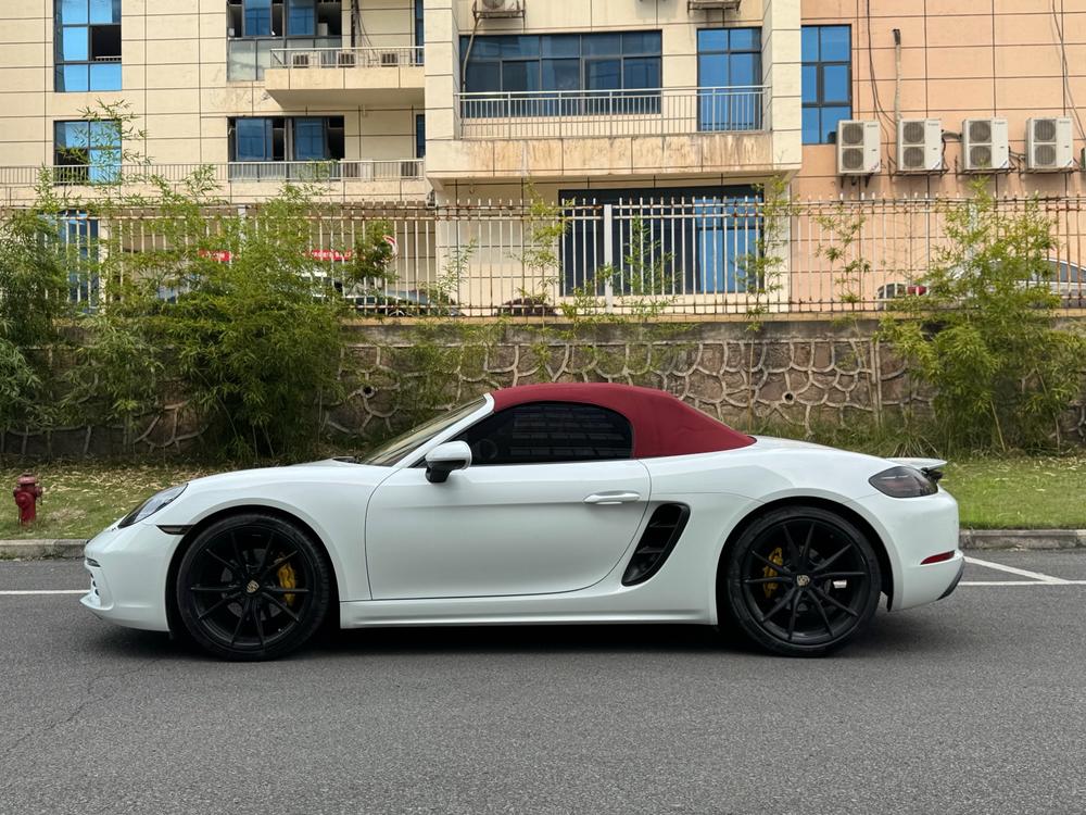 Porsche Porsche 718