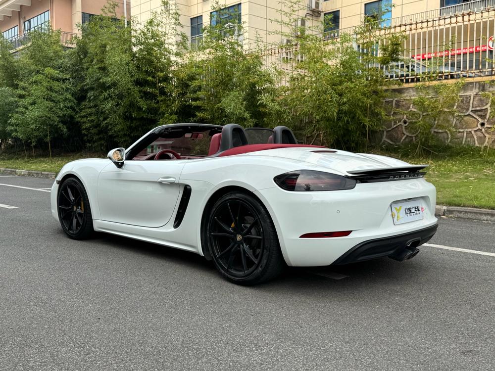 Porsche Porsche 718