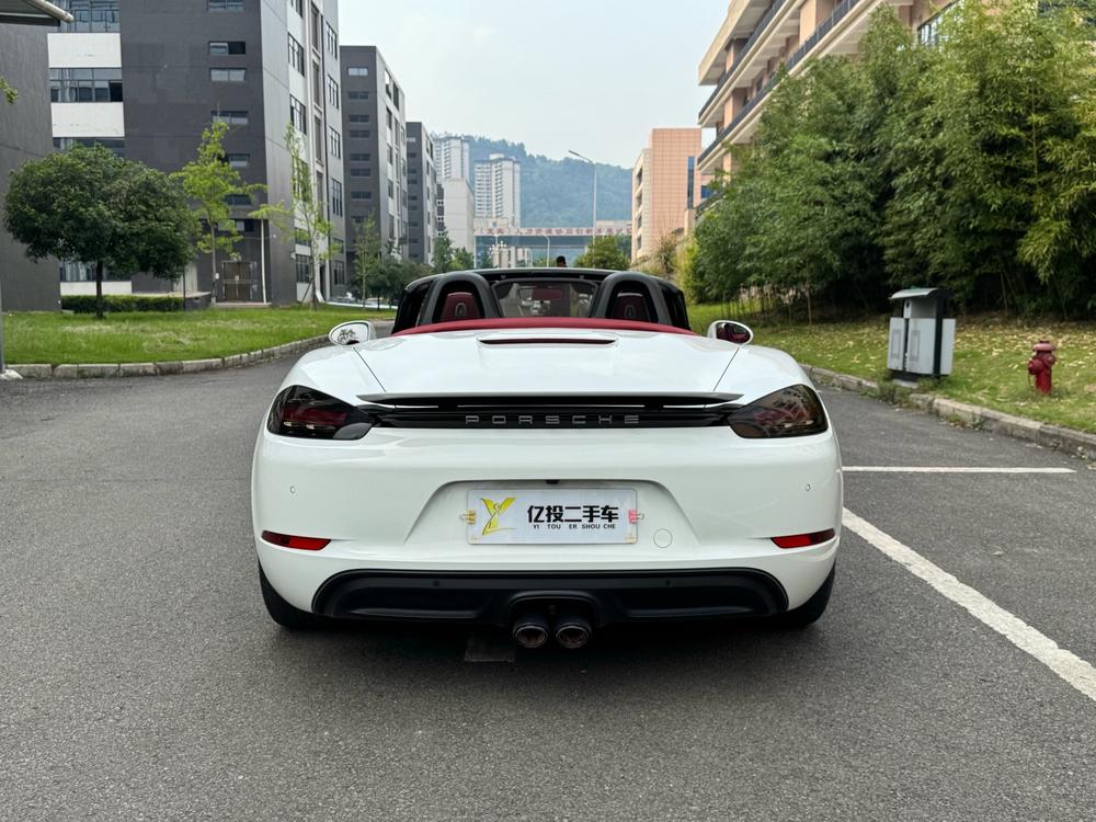 Porsche Porsche 718
