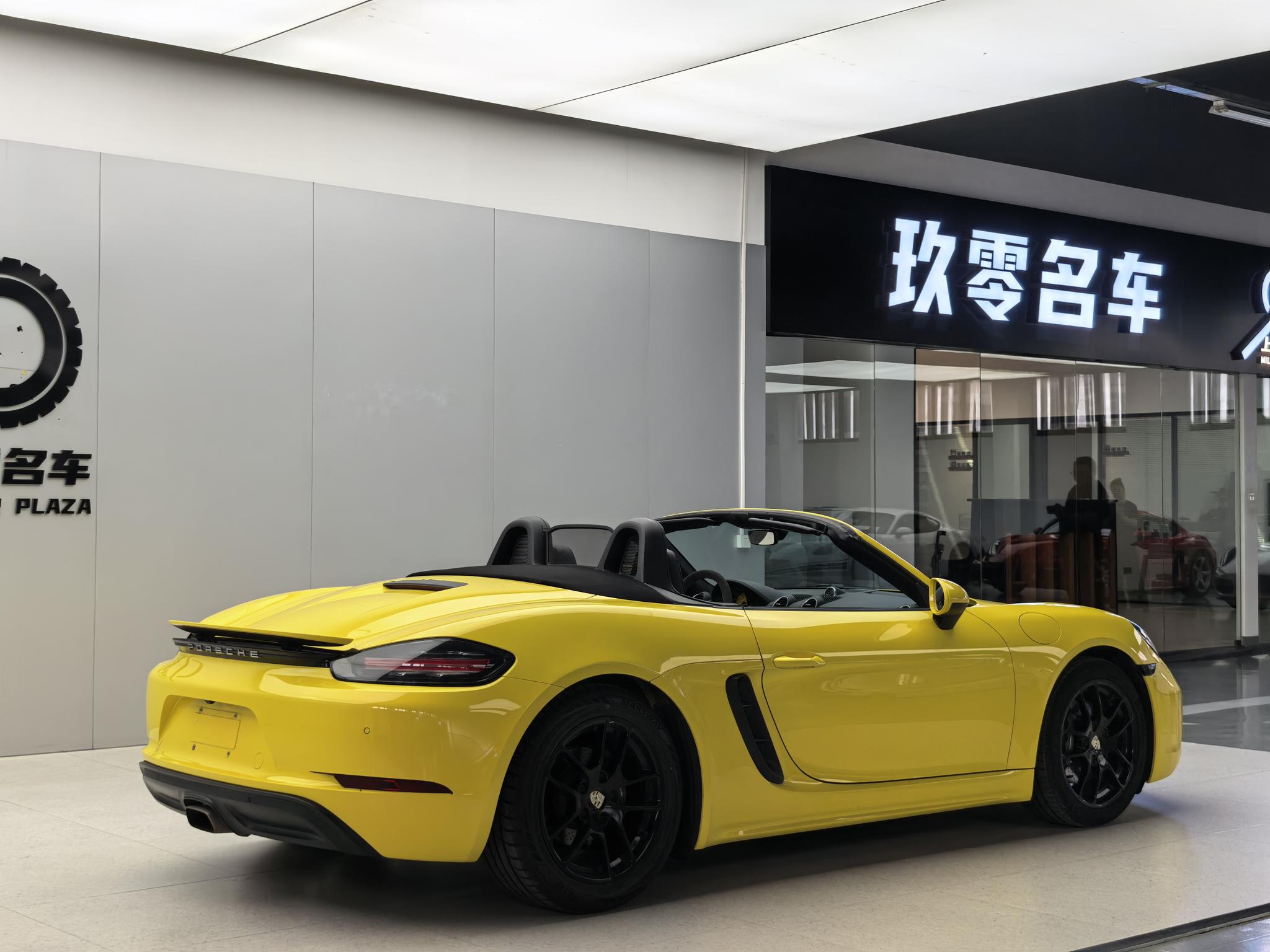 Porsche Porsche 718