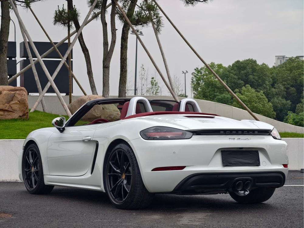Porsche Porsche 718