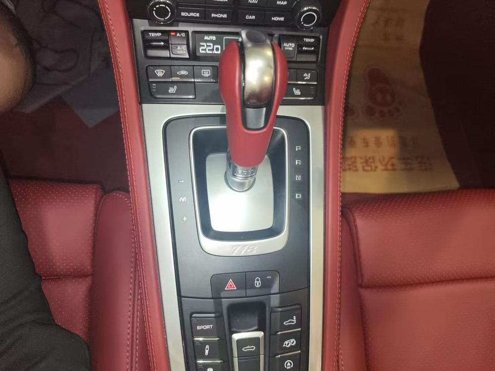 Porsche Porsche 718