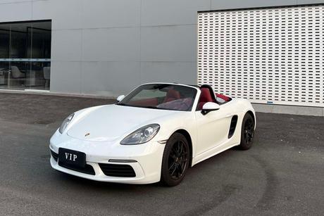 Porsche Porsche 718