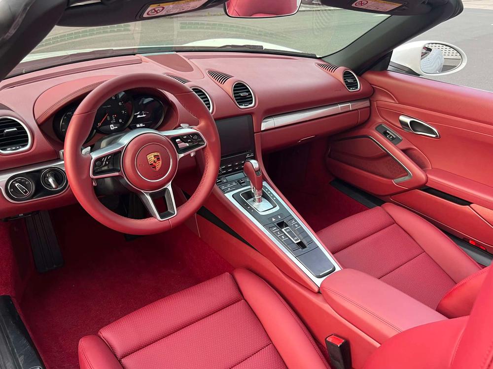 Porsche Porsche 718