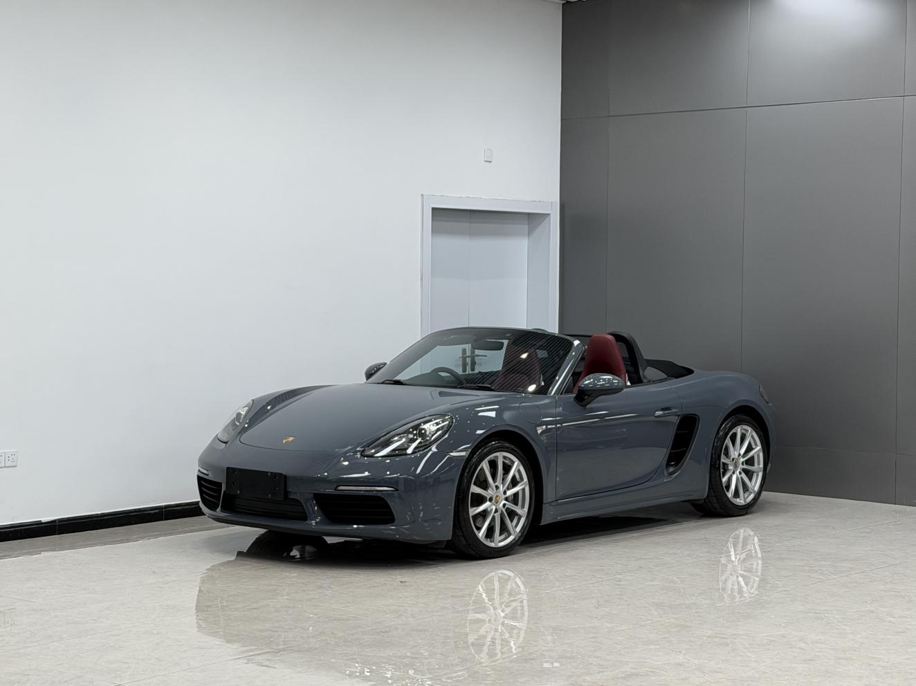 Porsche Porsche 718