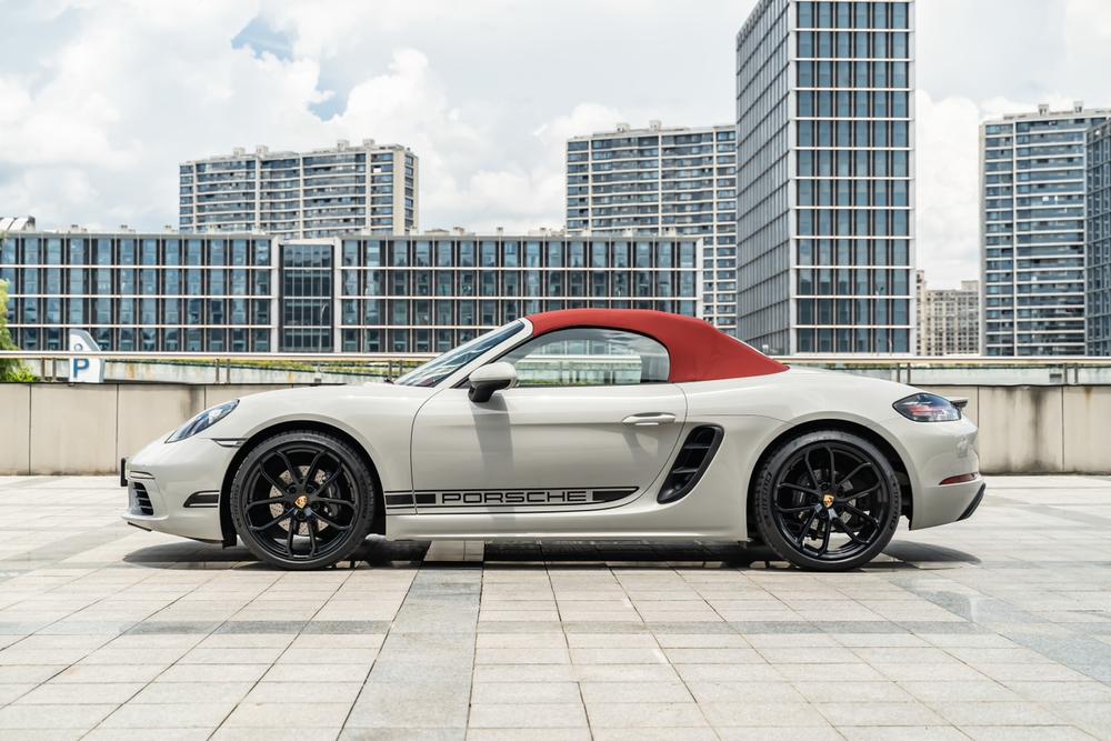 Porsche Porsche 718