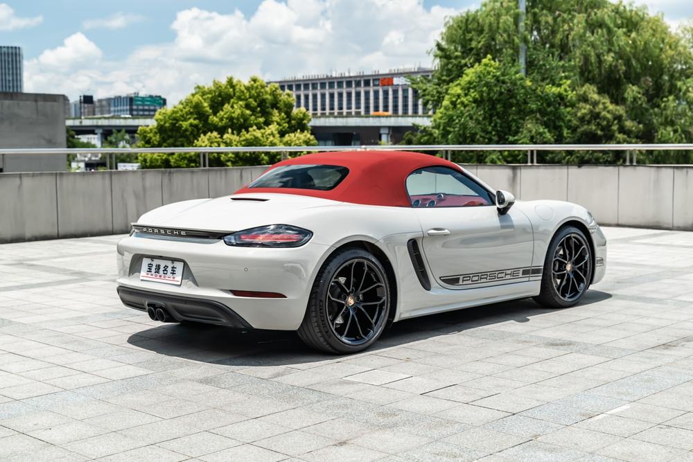 Porsche Porsche 718