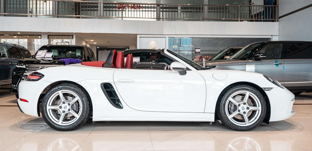 Porsche Porsche 718