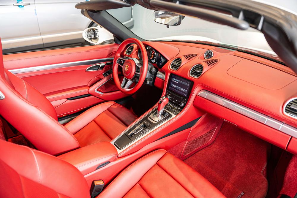 Porsche Porsche 718