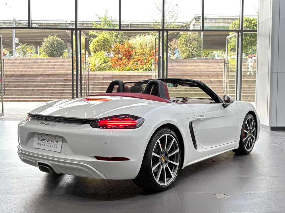 Porsche Porsche 718