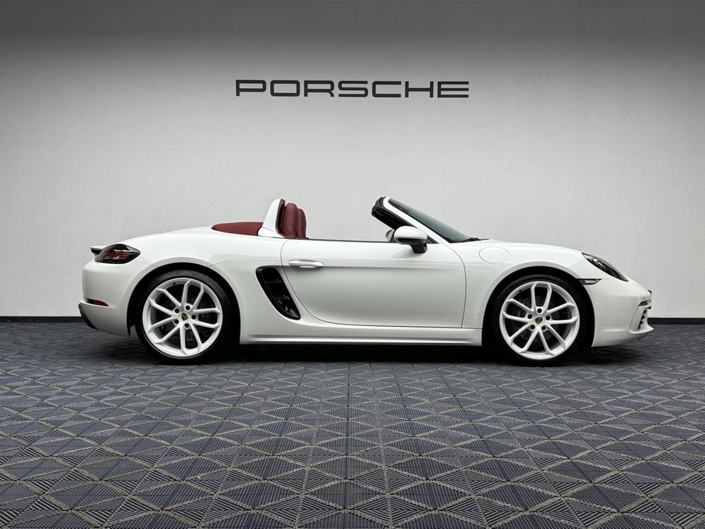 Porsche Porsche 718