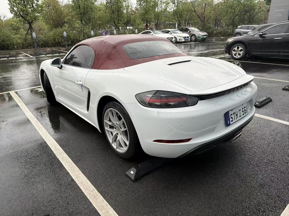 Porsche Porsche 718