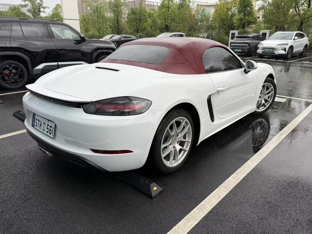 Porsche Porsche 718