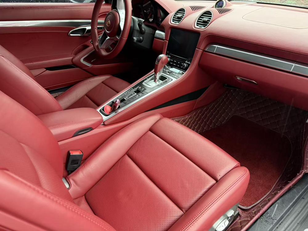 Porsche Porsche 718