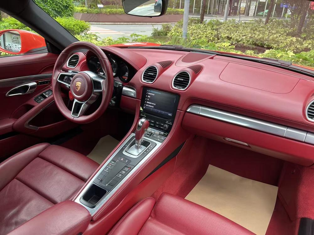 Porsche Porsche 718