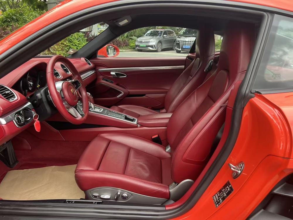 Porsche Porsche 718