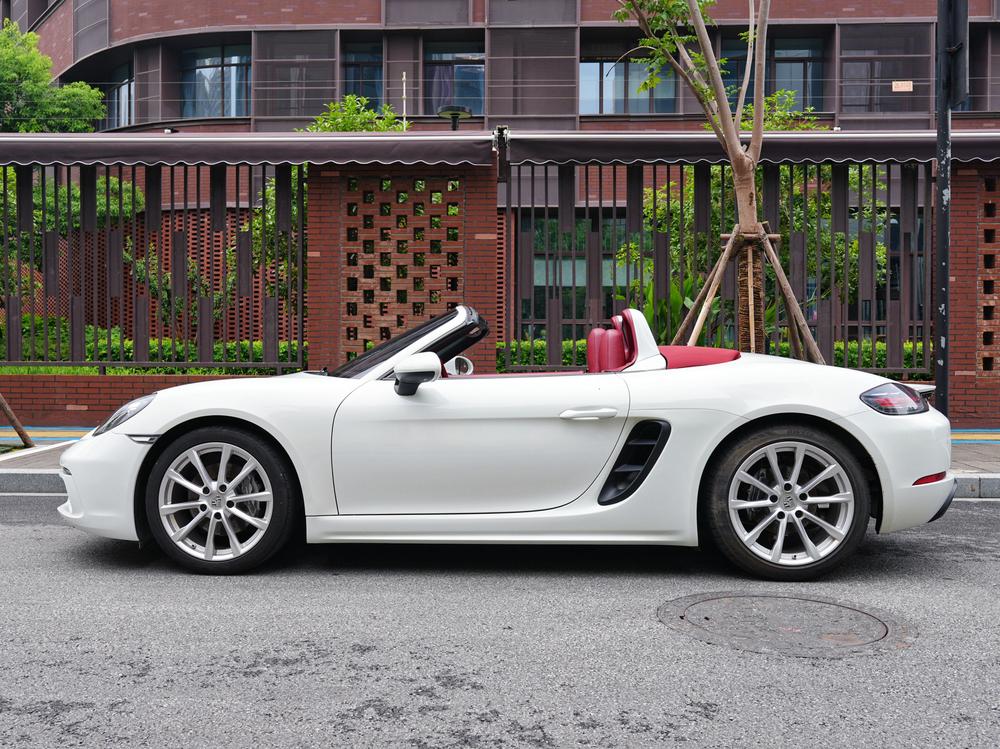 Porsche Porsche 718