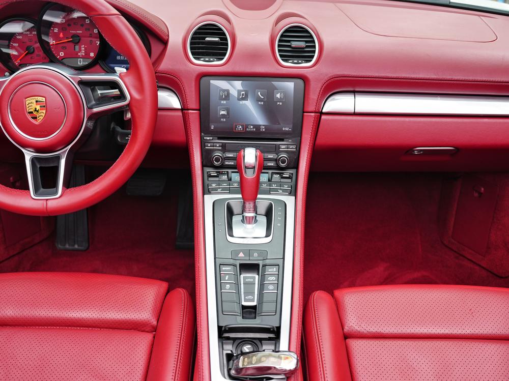 Porsche Porsche 718