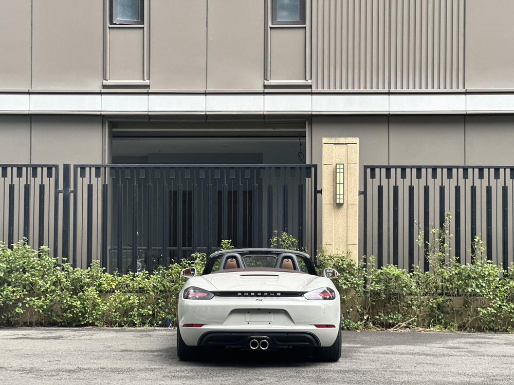 Porsche Porsche 718