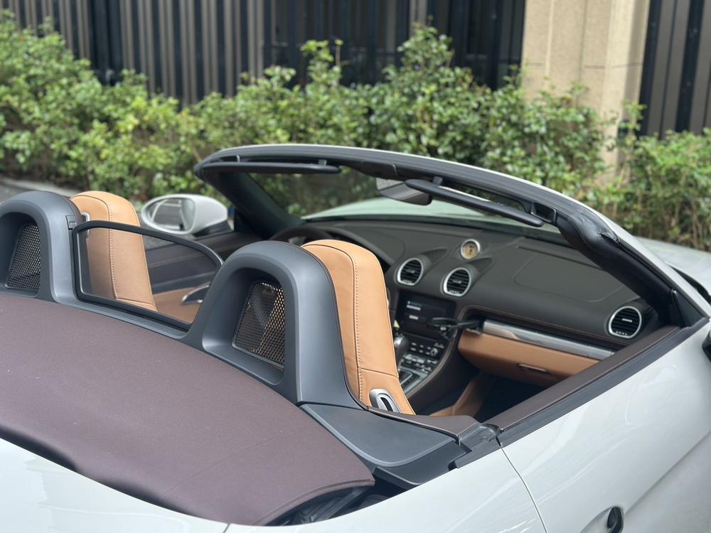 Porsche Porsche 718