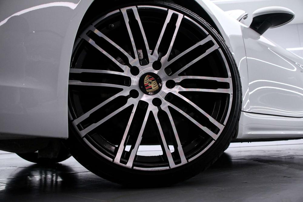 Porsche Porsche 718