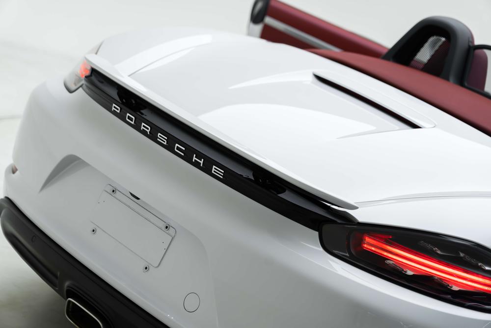 Porsche Porsche 718