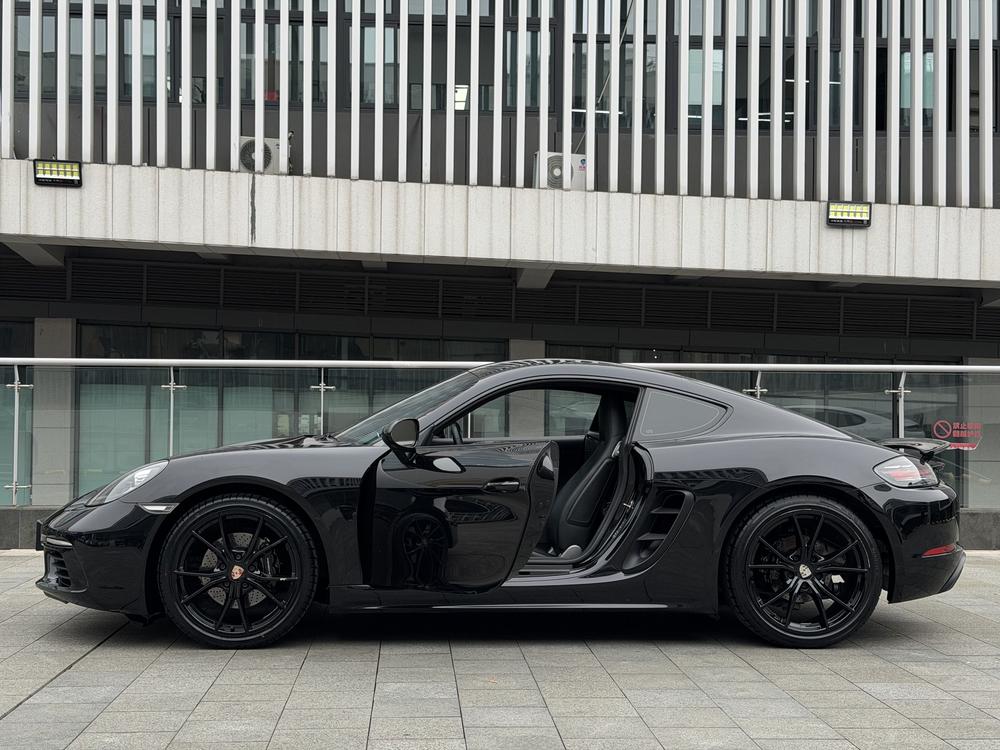 Porsche Porsche 718