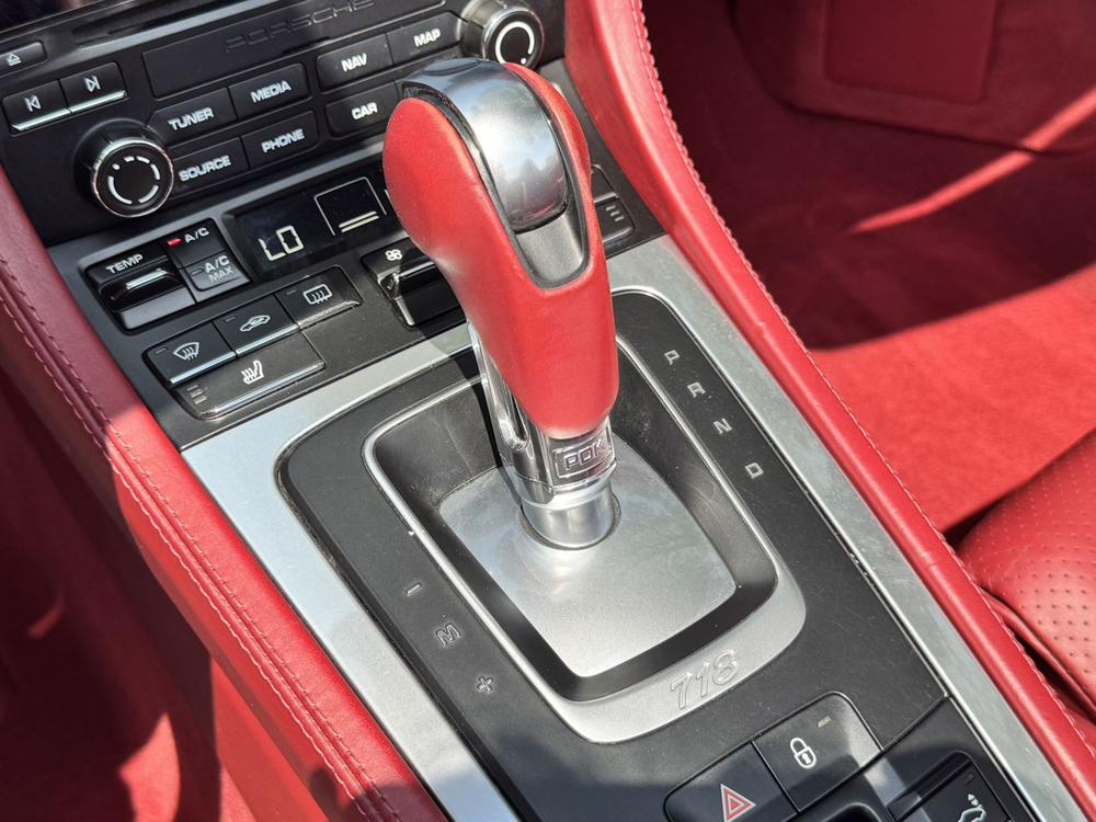 Porsche Porsche 718