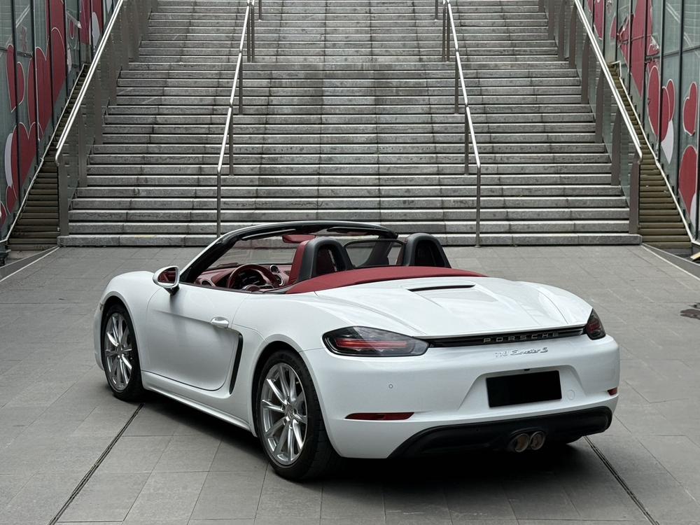 Porsche Porsche 718