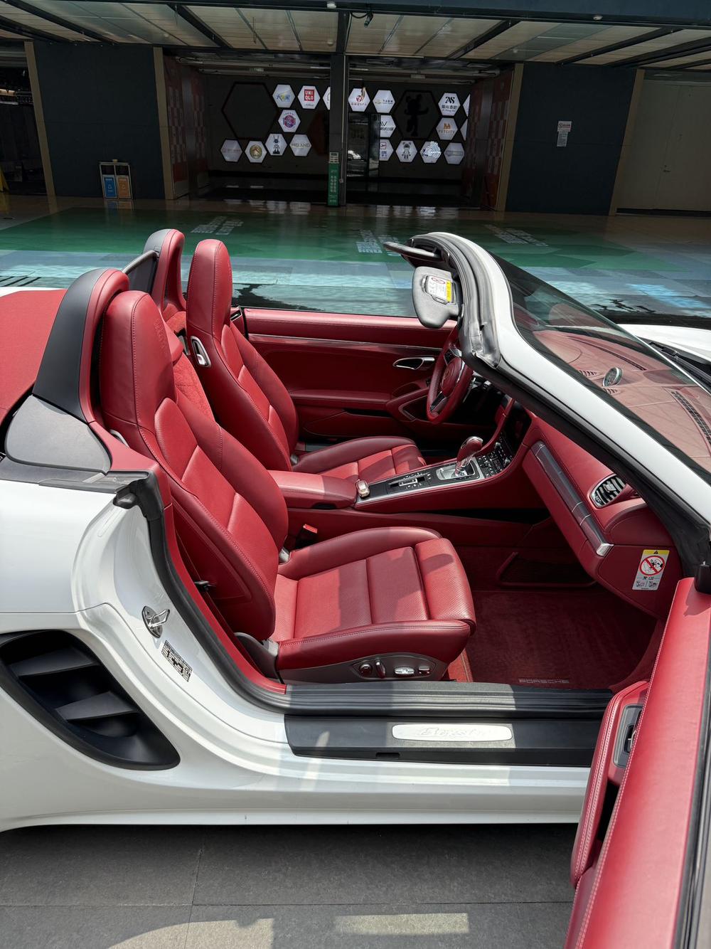 Porsche Porsche 718