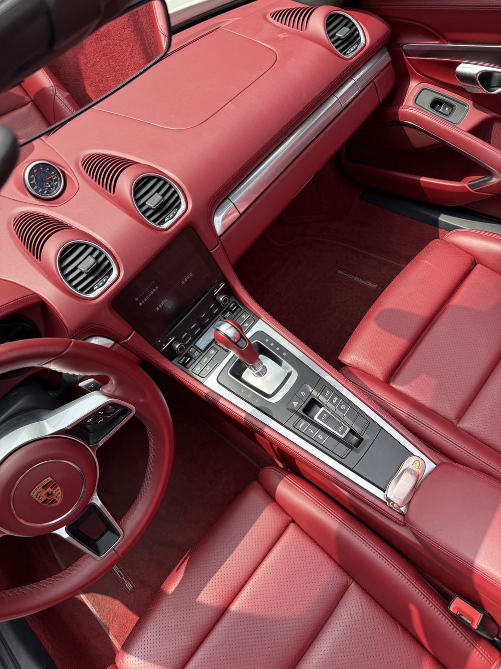 Porsche Porsche 718