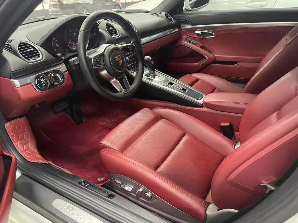 Porsche Porsche 718