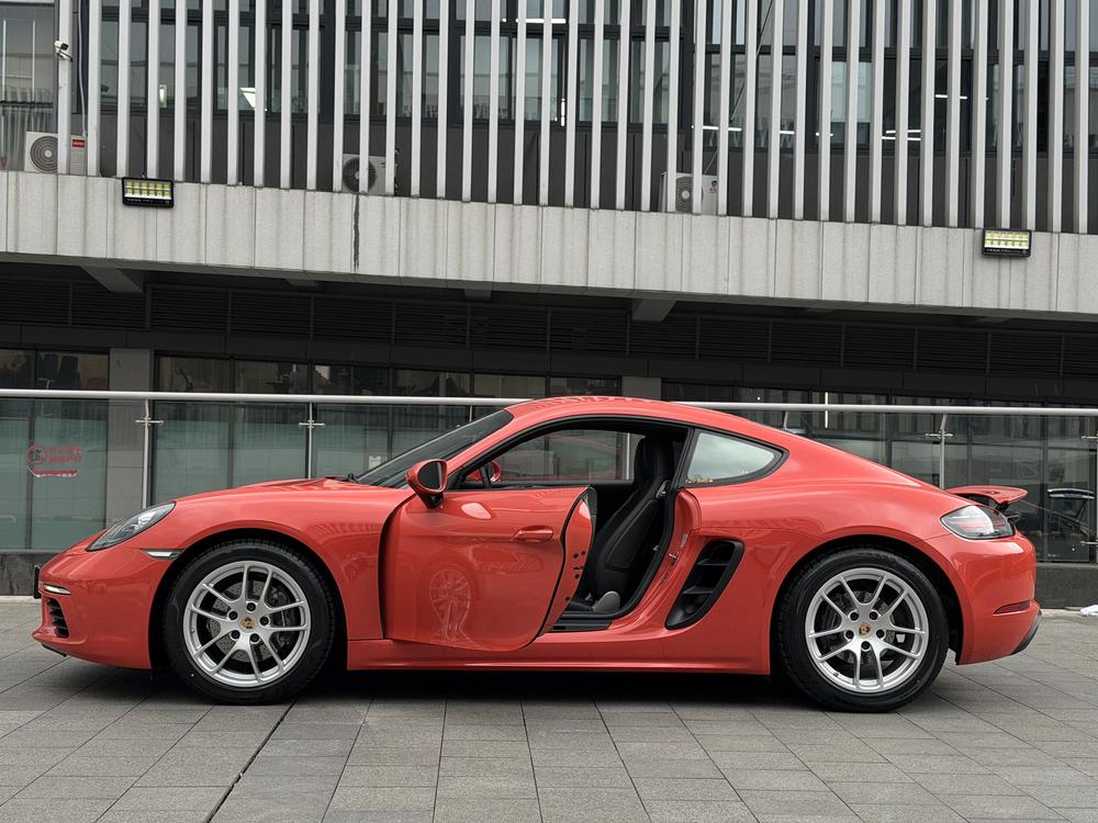 Porsche Porsche 718