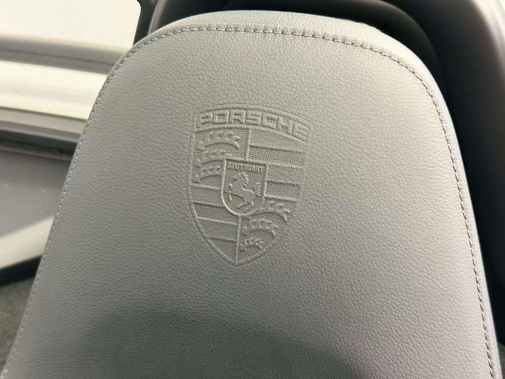 Porsche Porsche 718