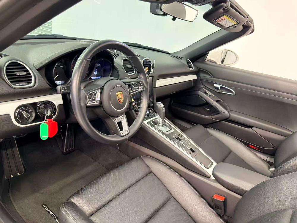 Porsche Porsche 718