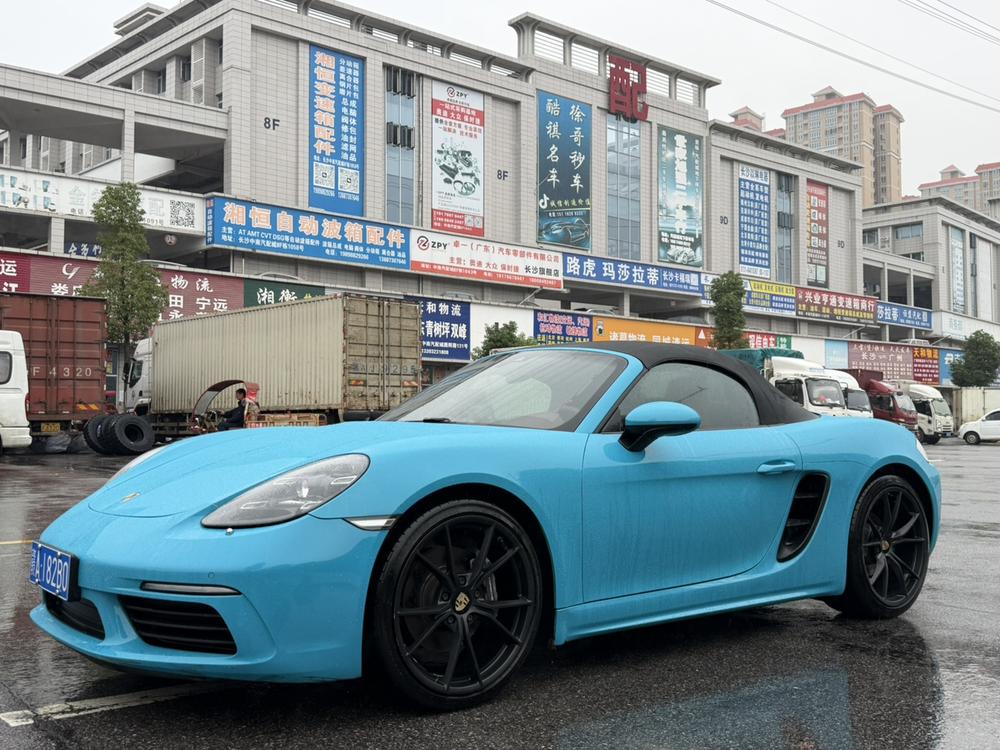 Porsche Porsche 718