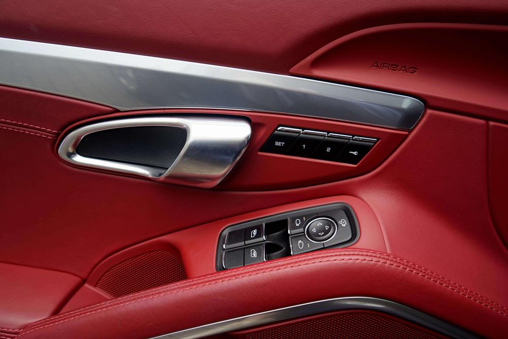 Porsche Porsche 718