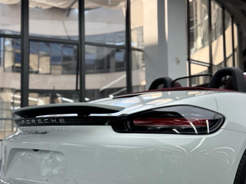 Porsche Porsche 718