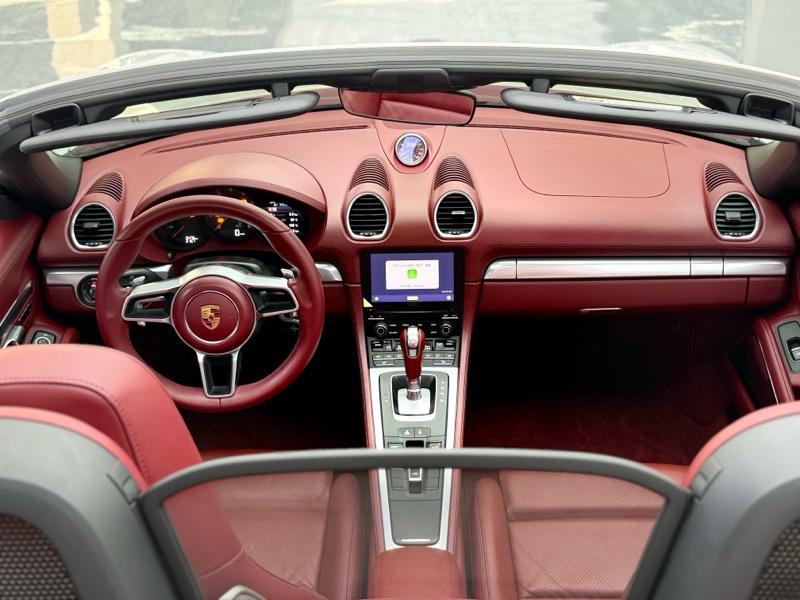 Porsche Porsche 718