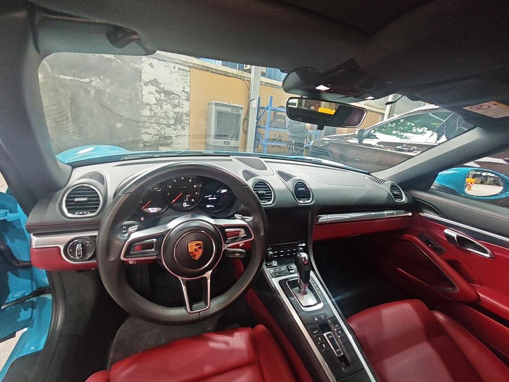 Porsche Porsche 718
