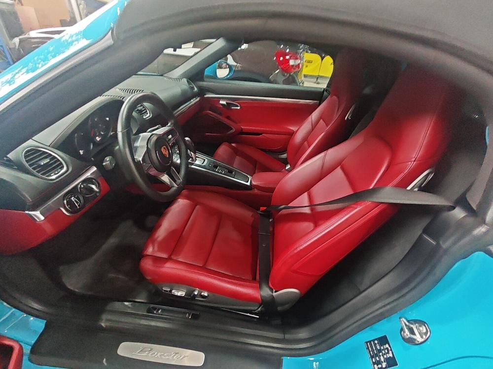 Porsche Porsche 718