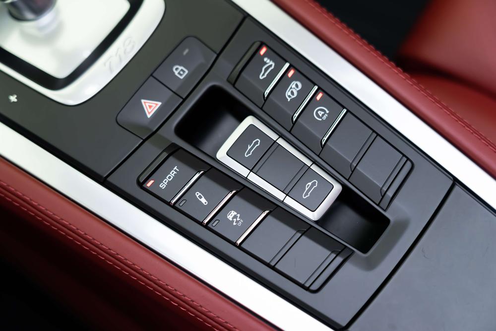 Porsche Porsche 718