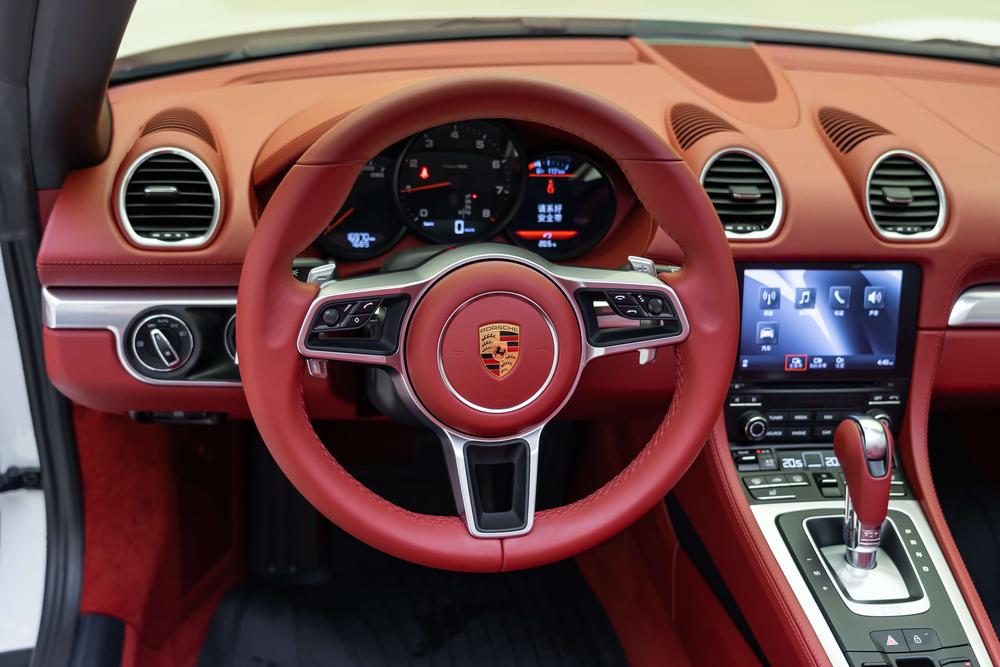Porsche Porsche 718
