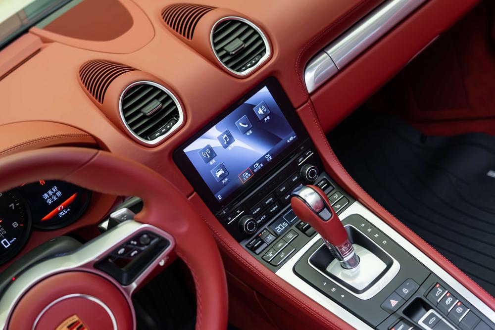 Porsche Porsche 718