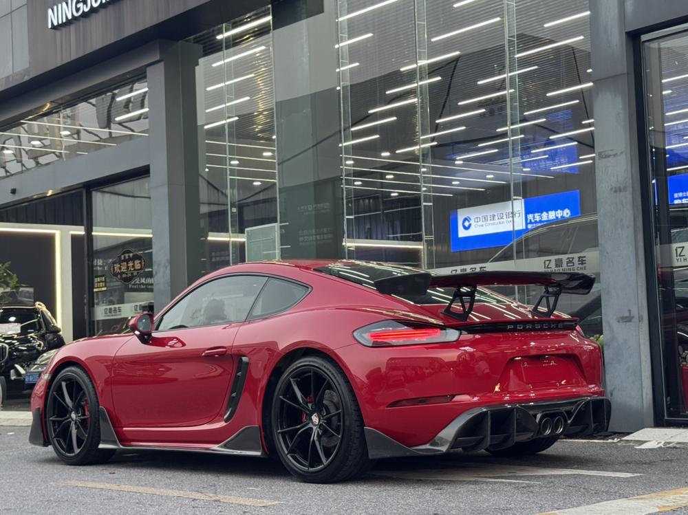 Porsche Porsche 718