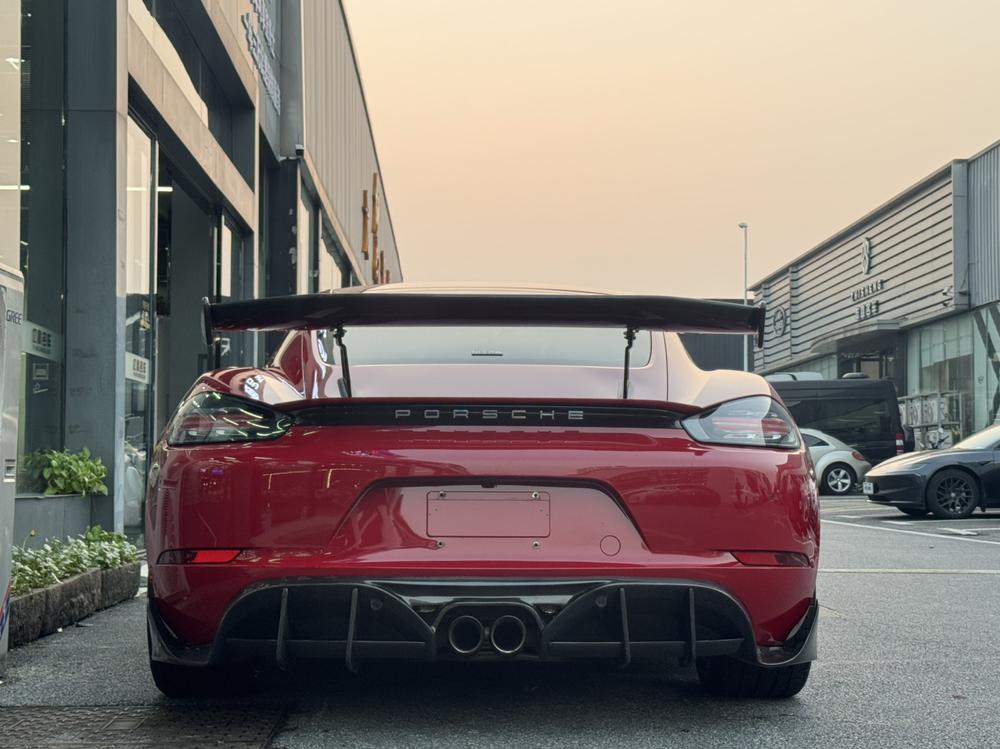 Porsche Porsche 718