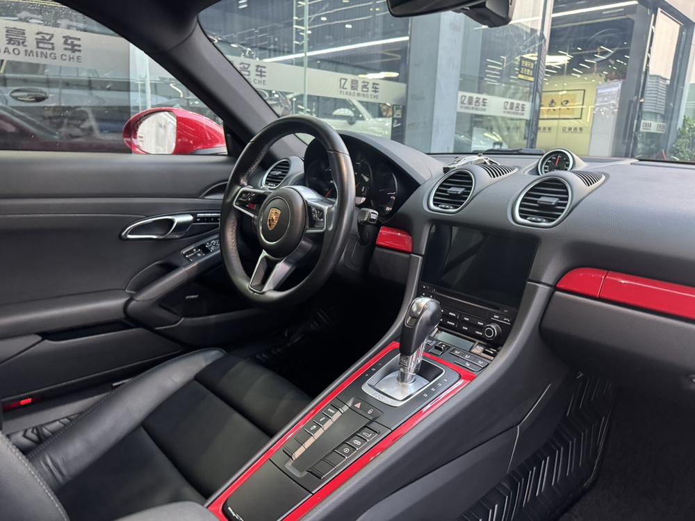 Porsche Porsche 718